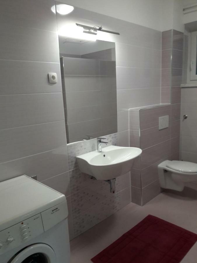 בפורטורוז Apartments And Rooms Knez מראה חיצוני תמונה